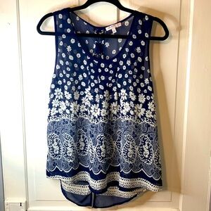 Blu Pepper sheer Sz.L navy white floral top.
